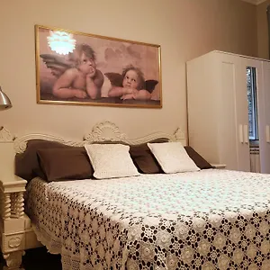 https://alfieri-home-holiday.it-romehotels.com