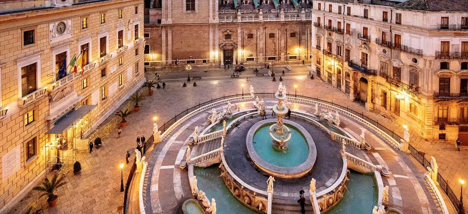 Luci della città Palerme 0*,  Italie